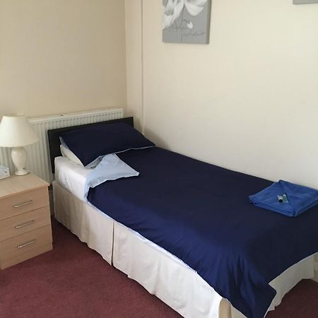 Duke Of Edinburgh Otel Swindon Dış mekan fotoğraf