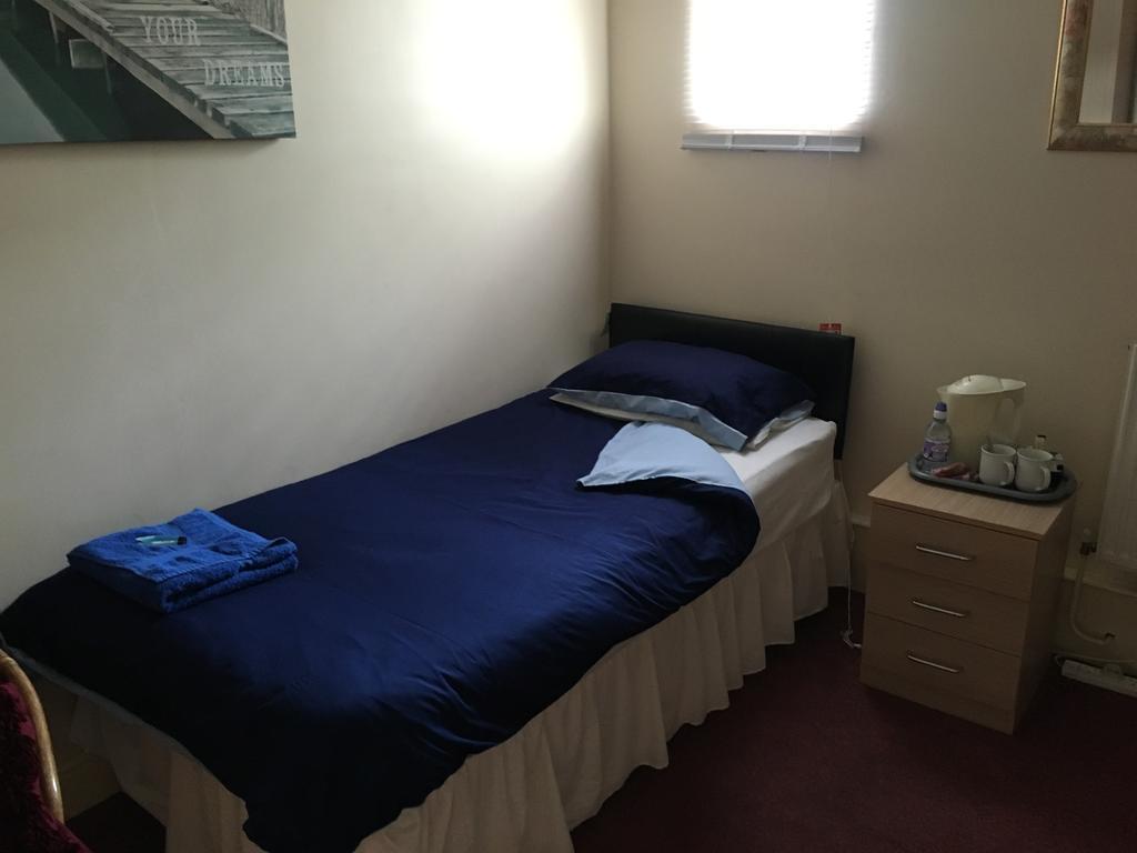 Duke Of Edinburgh Otel Swindon Dış mekan fotoğraf