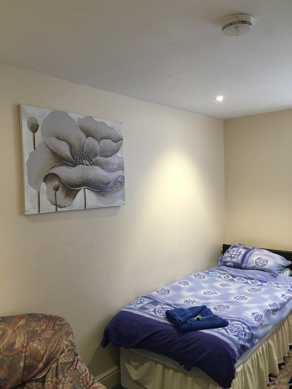 Duke Of Edinburgh Otel Swindon Dış mekan fotoğraf