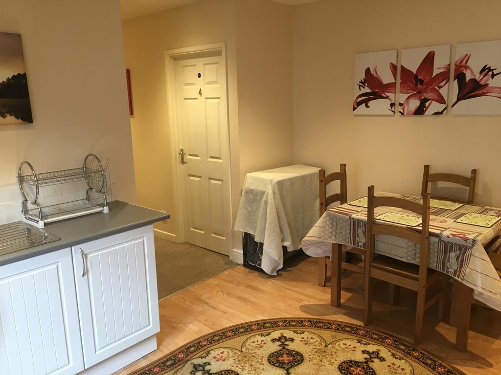 Duke Of Edinburgh Otel Swindon Dış mekan fotoğraf