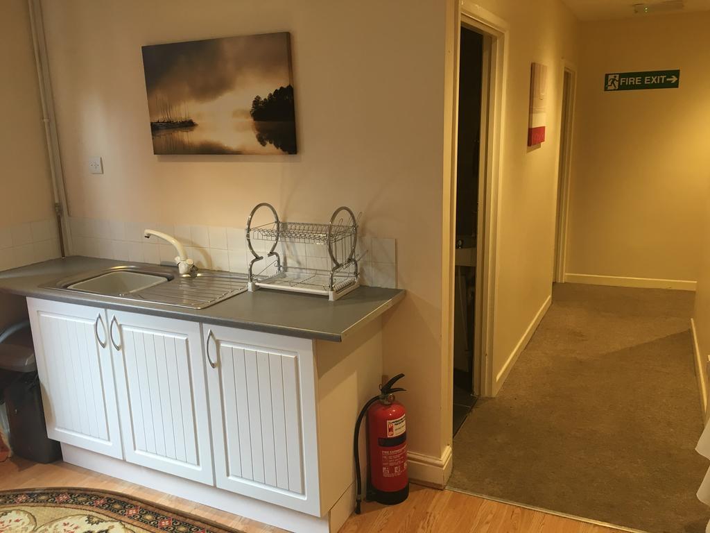 Duke Of Edinburgh Otel Swindon Dış mekan fotoğraf