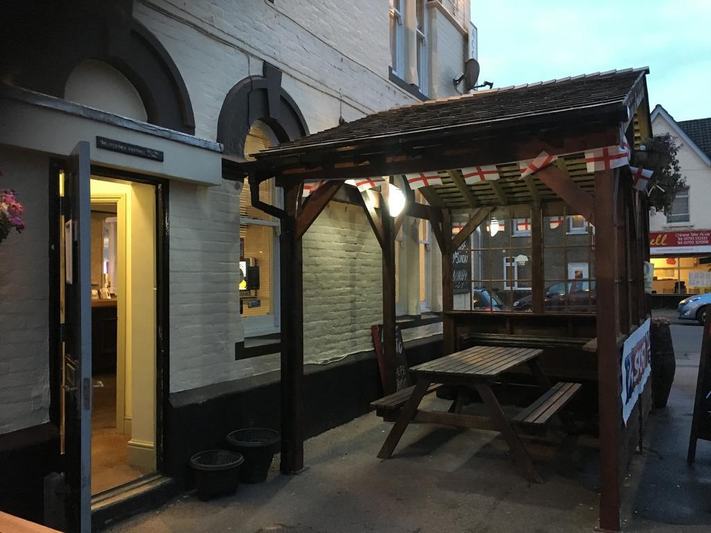 Duke Of Edinburgh Otel Swindon Dış mekan fotoğraf