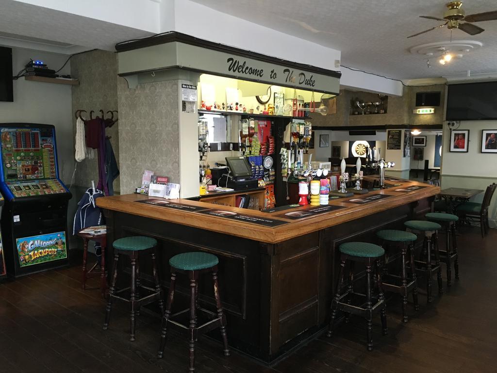 Duke Of Edinburgh Otel Swindon Dış mekan fotoğraf
